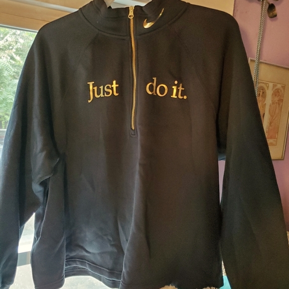 Nike Other - Womens 2X nike sweat shirt. NWOT